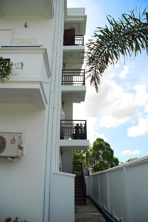 Hotel 72 Rangoon Eksteriør billede
