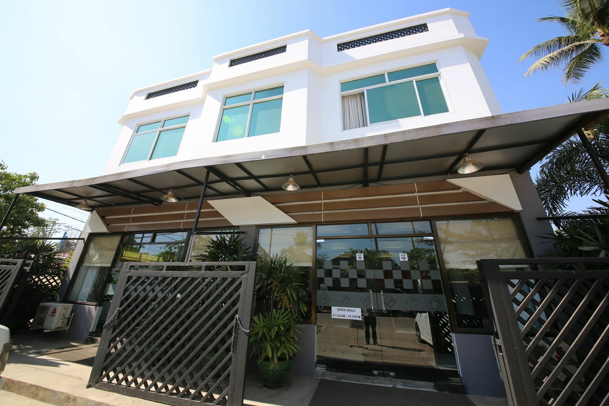 Hotel 72 Rangoon Eksteriør billede
