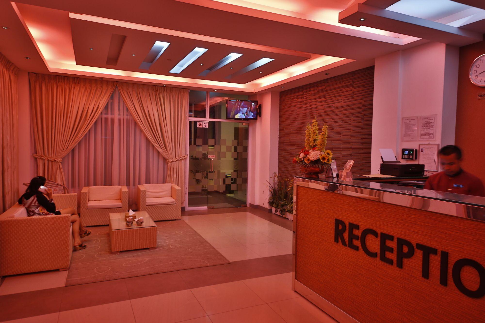 Hotel 72 Rangoon Eksteriør billede